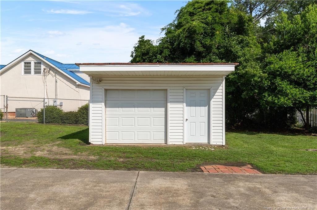 main property photo 23