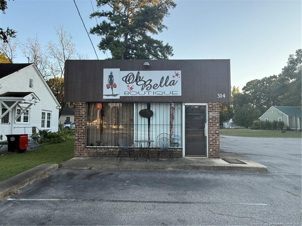main property photo 5