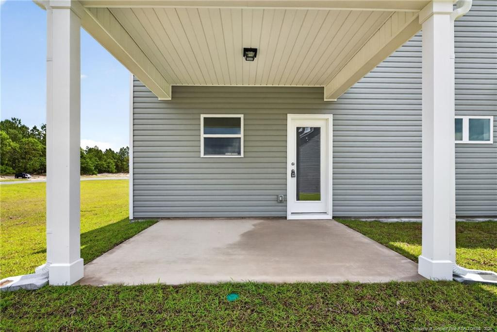 main property photo 40