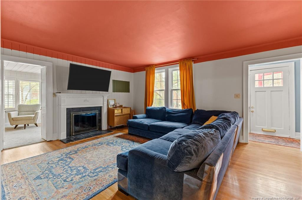 main property photo 7