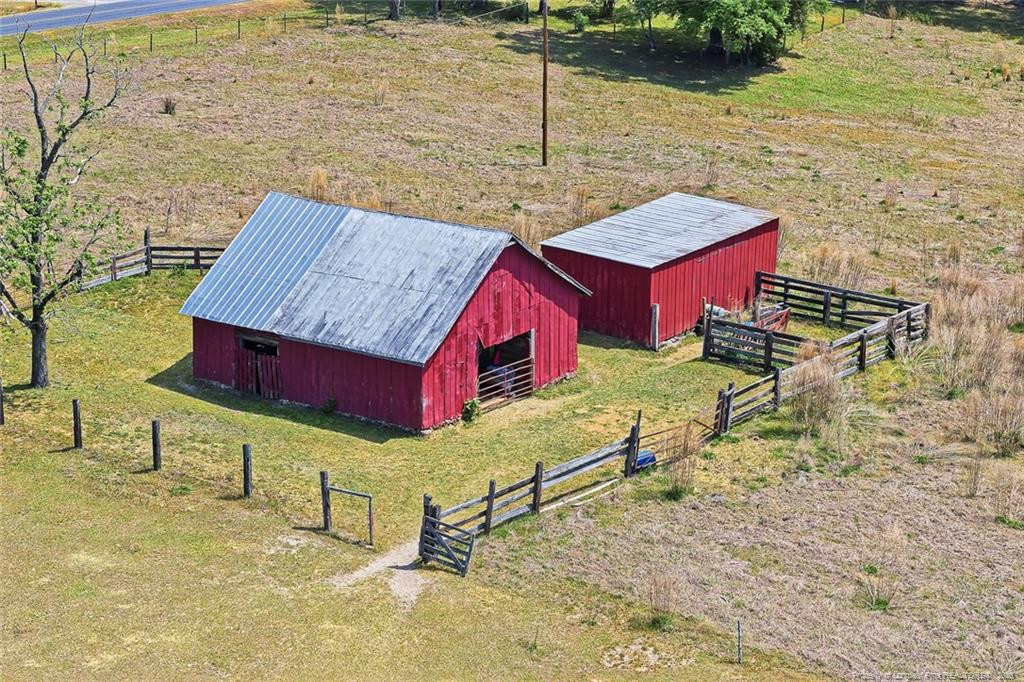 main property photo 34
