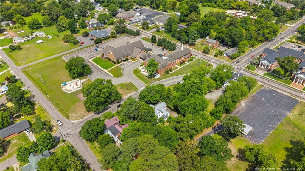 main property photo 10