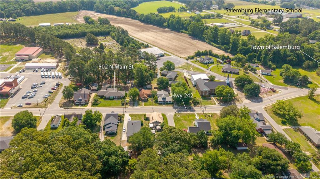 main property photo 39
