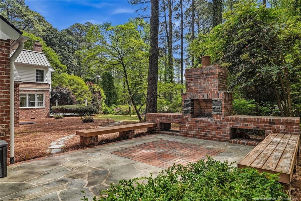 main property photo 40
