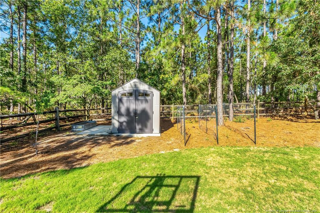 main property photo 30