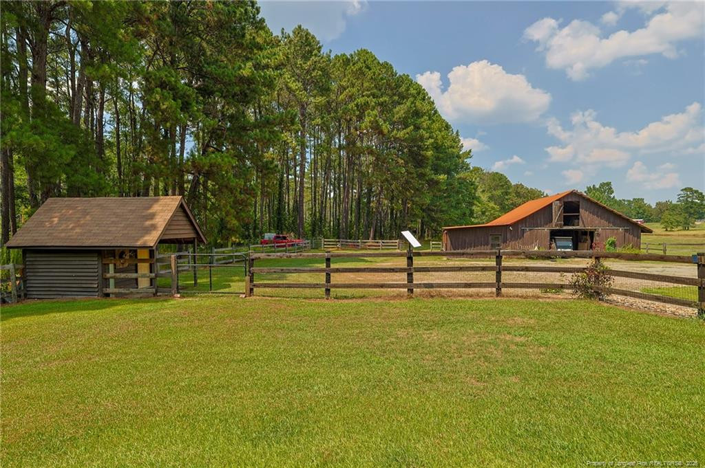 main property photo 34