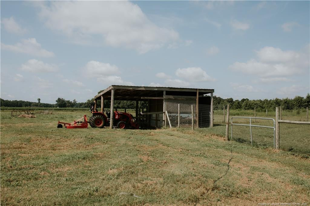 main property photo 15