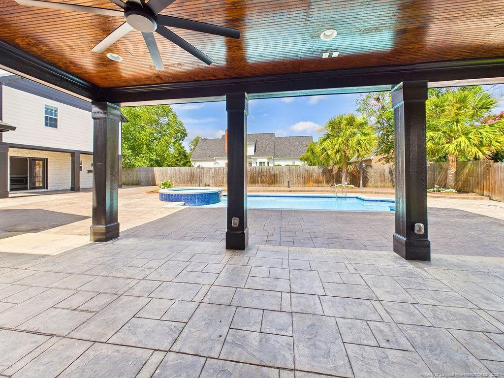 main property photo 33