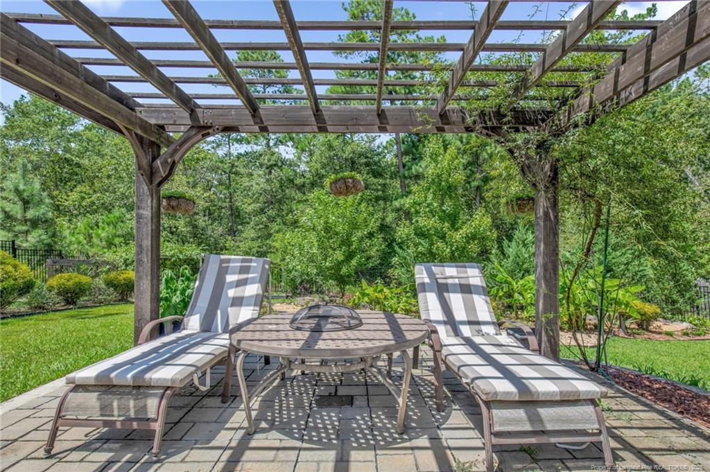 main property photo 41