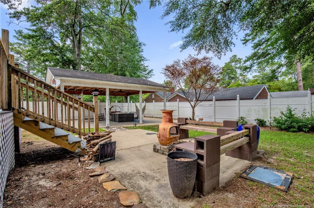 main property photo 23