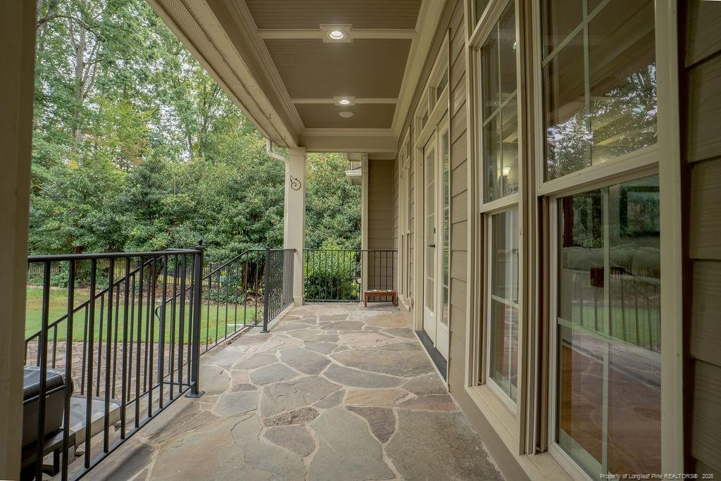main property photo 34