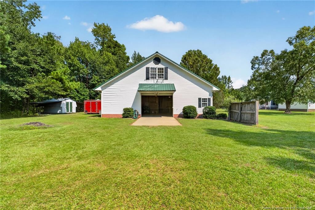 main property photo 41