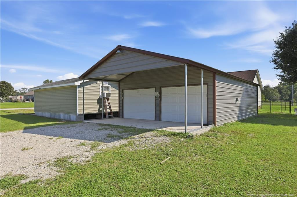 main property photo 32