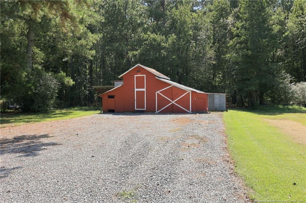 main property photo 32