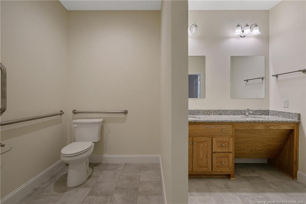 main property photo 24