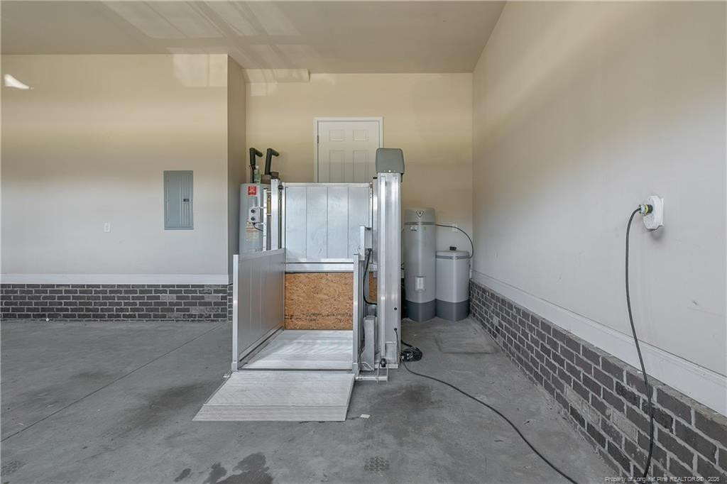 main property photo 44