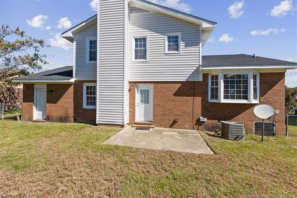 main property photo 30