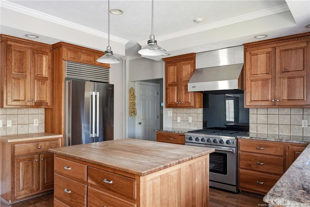 main property photo 20