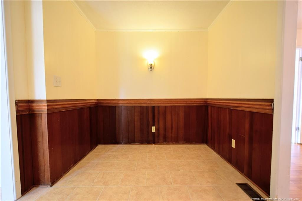 property viewer photo 7