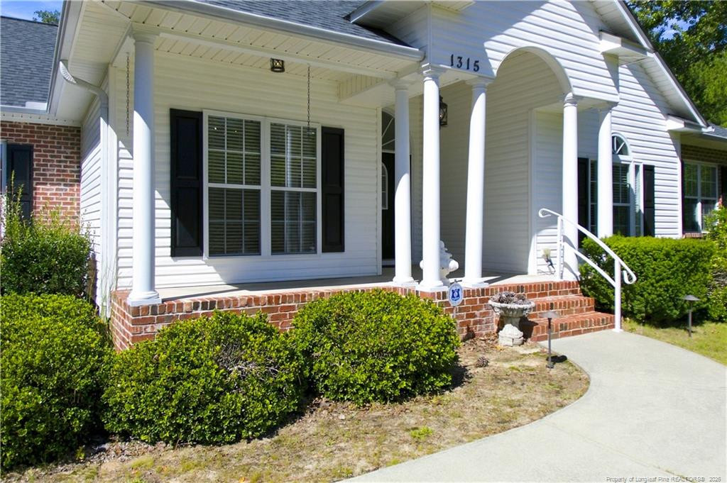 main property photo 5