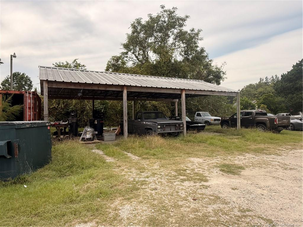 main property photo 9
