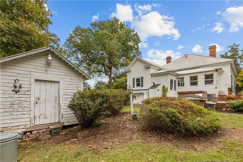 main property photo 35