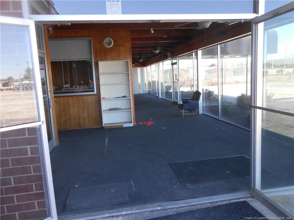 main property photo 30