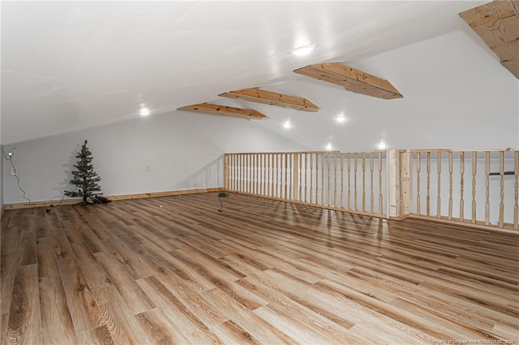 property viewer photo 38