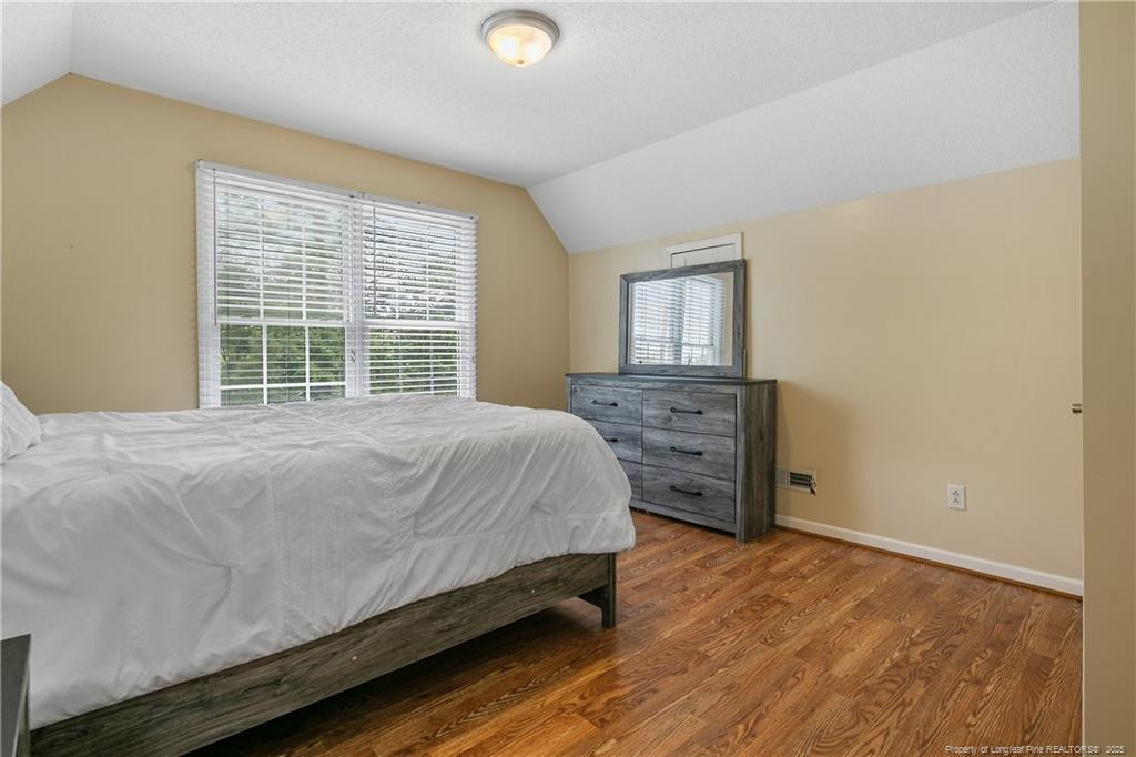 property viewer photo 35