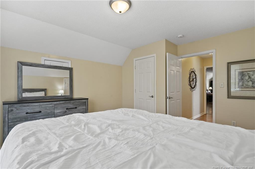 property viewer photo 36