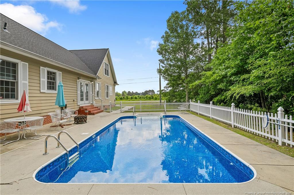 property viewer photo 42