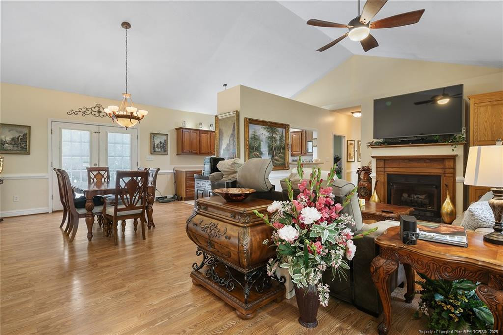property viewer photo 7