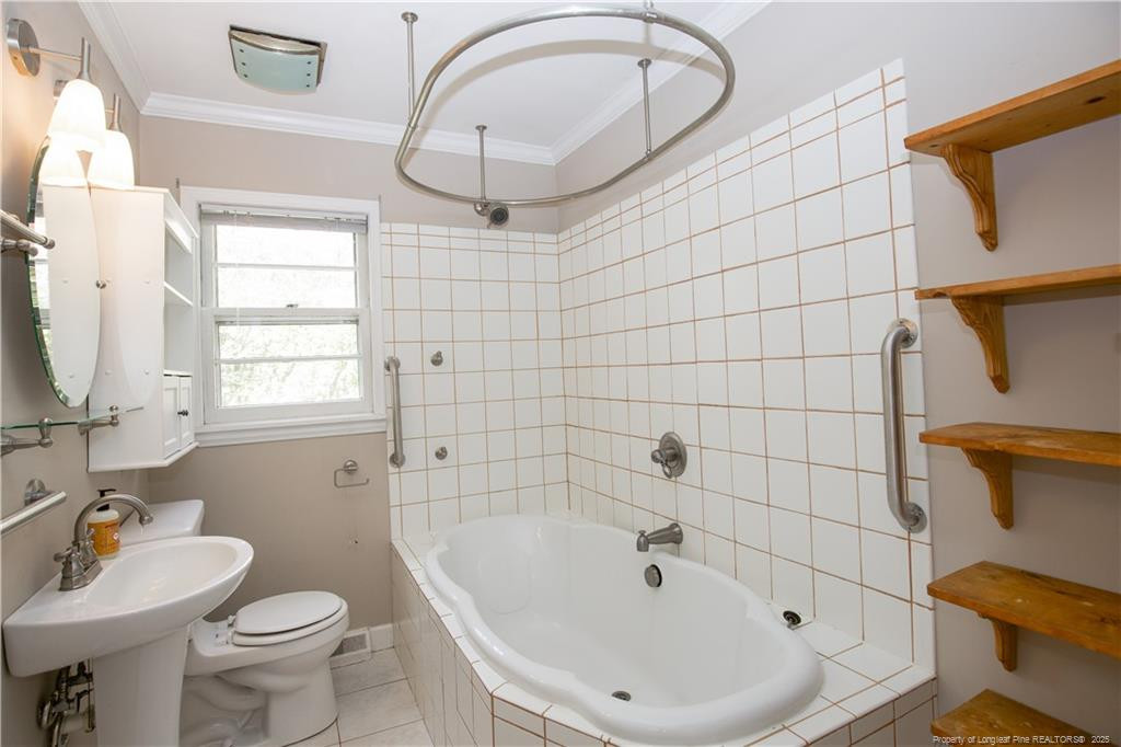 main property photo 15