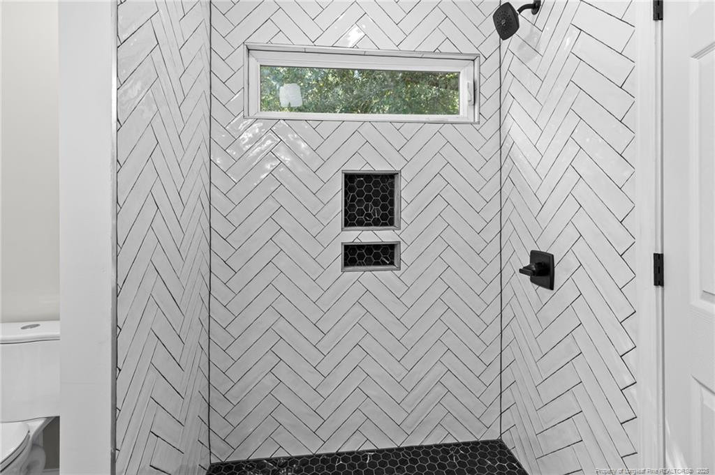 property viewer photo 31