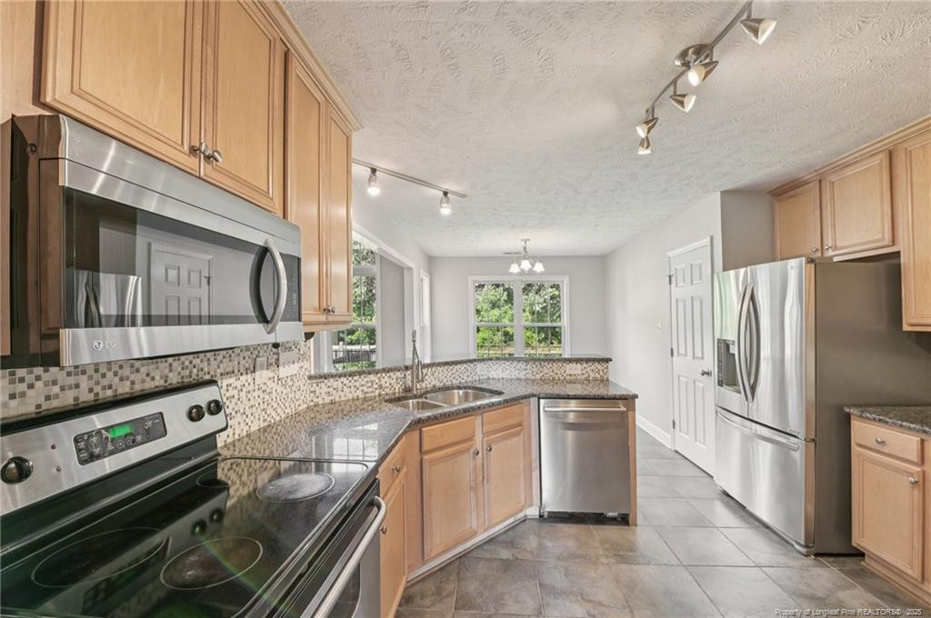 property viewer photo 12