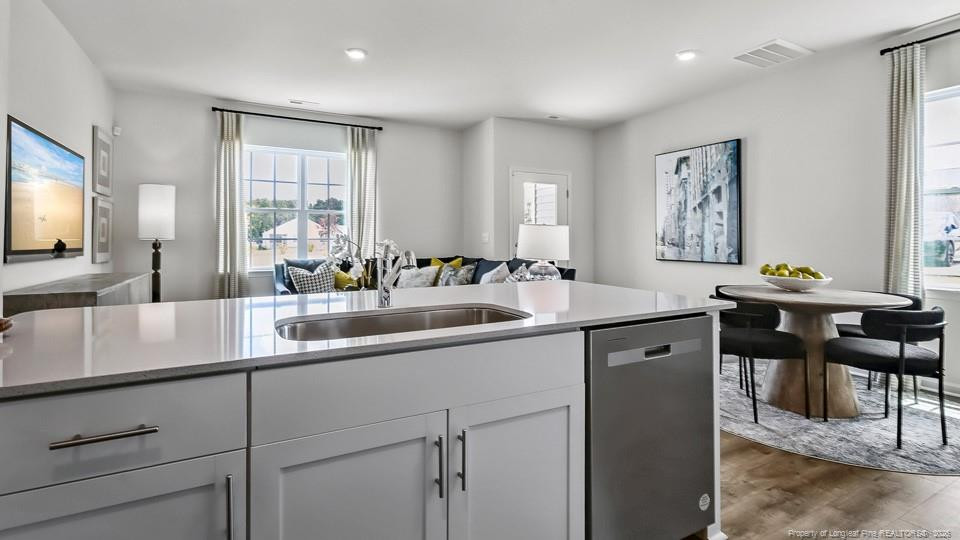 property viewer photo 9
