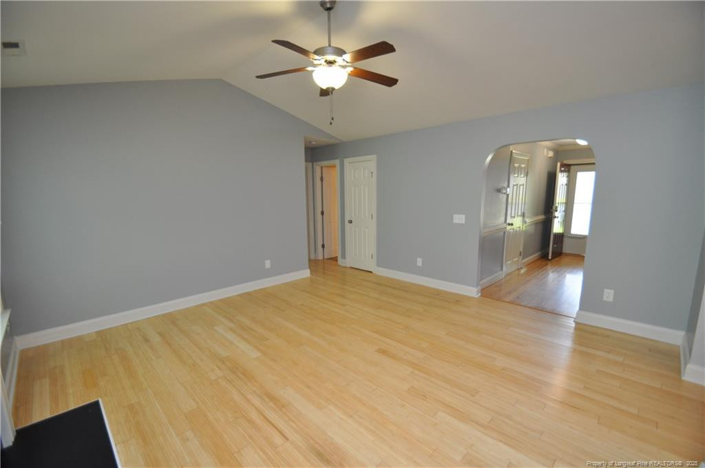 property viewer photo 5
