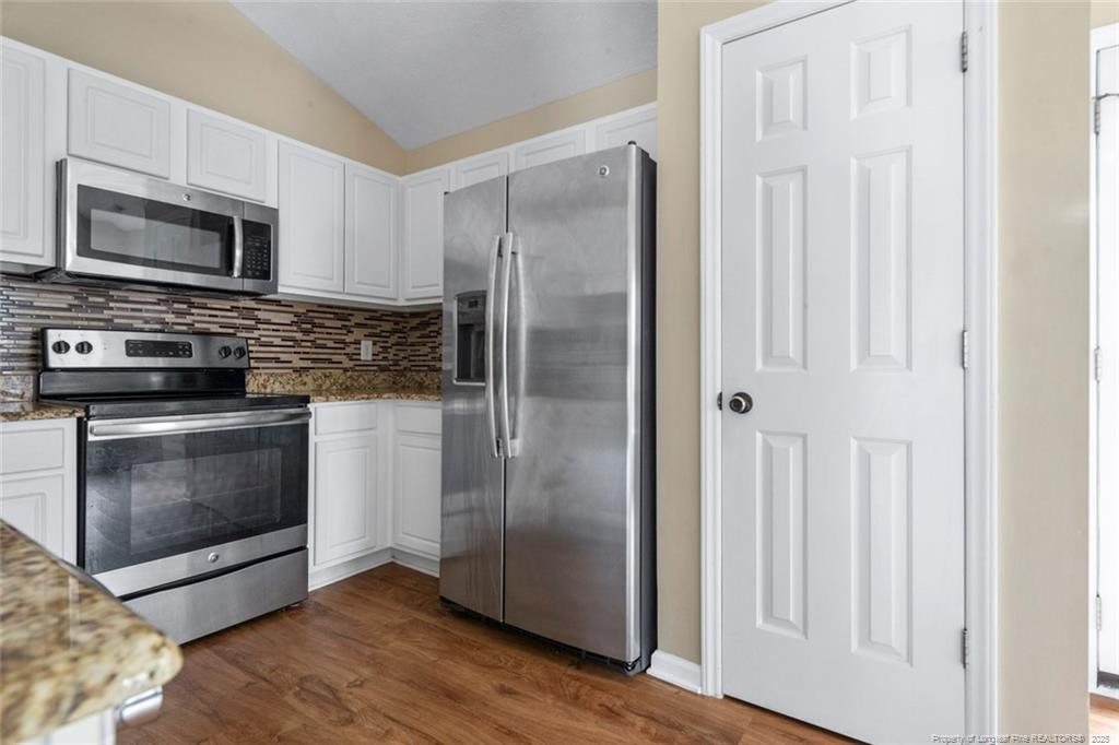 property viewer photo 13