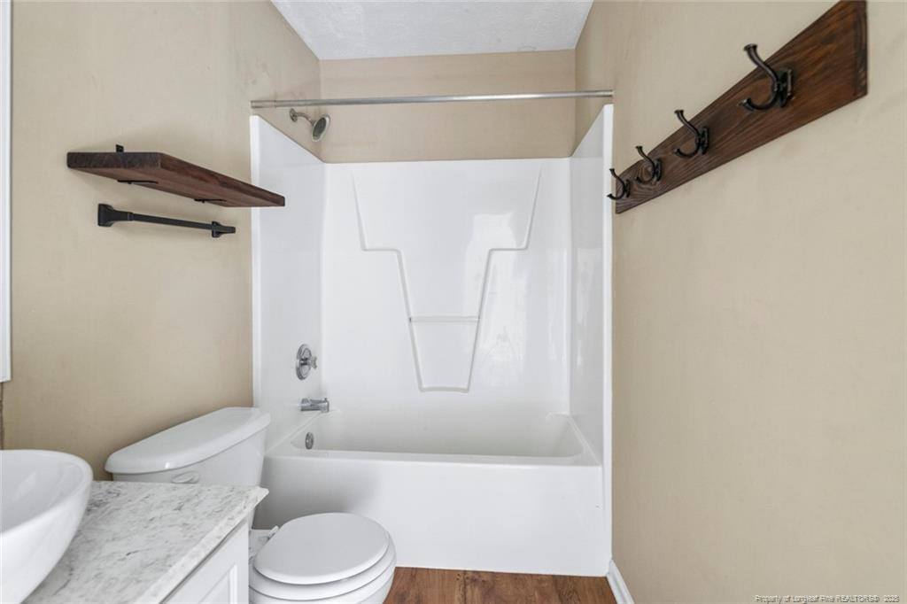property viewer photo 20