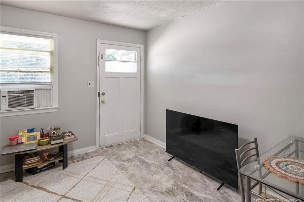 property viewer photo 9
