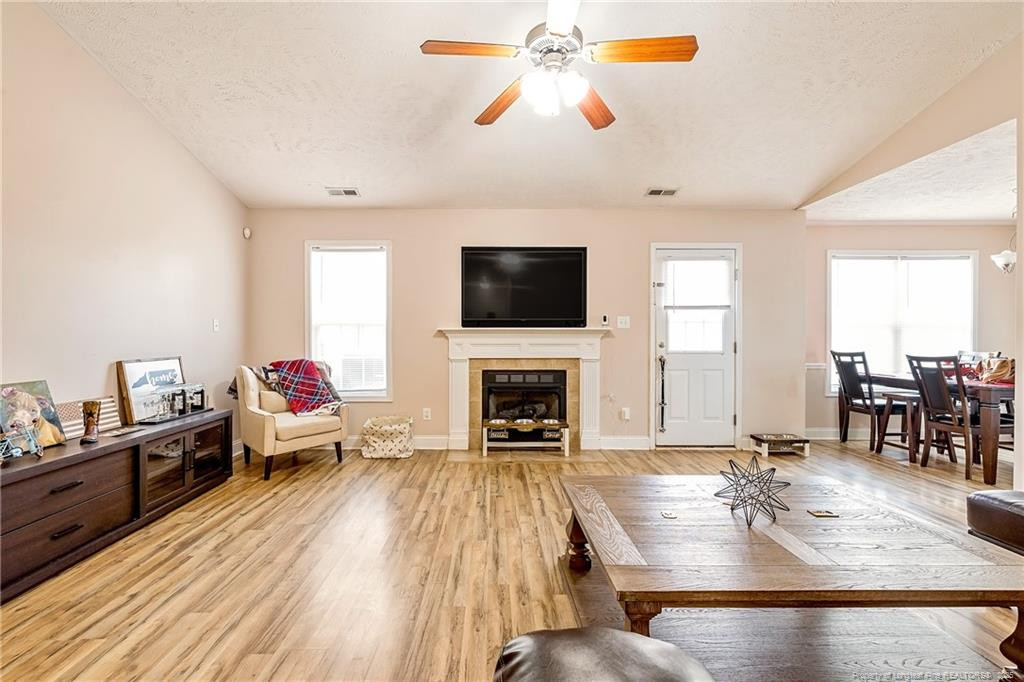 property viewer photo 11