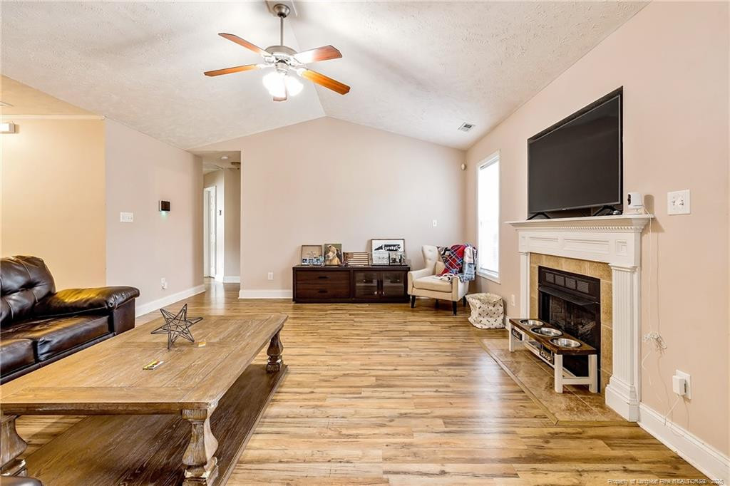 property viewer photo 12