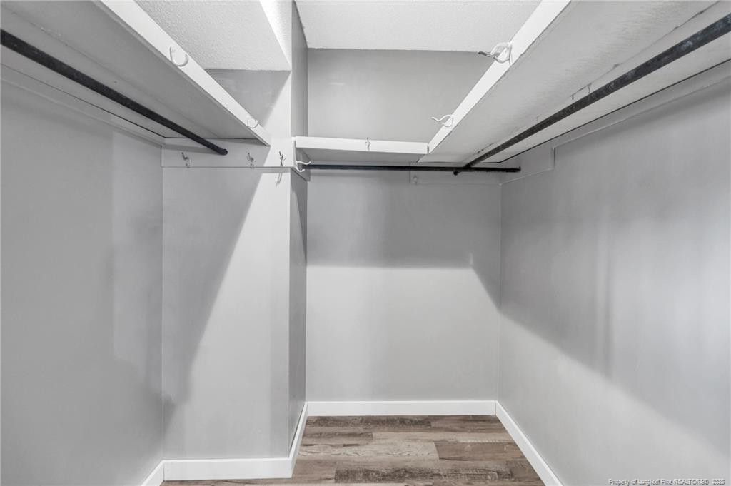property viewer photo 23