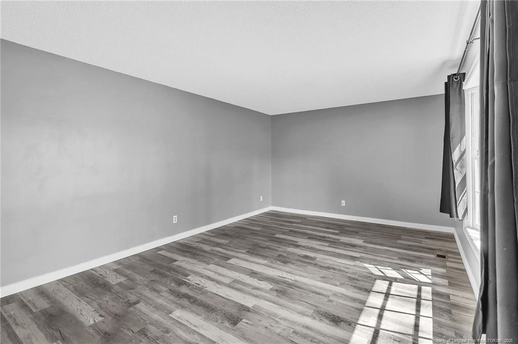 property viewer photo 6