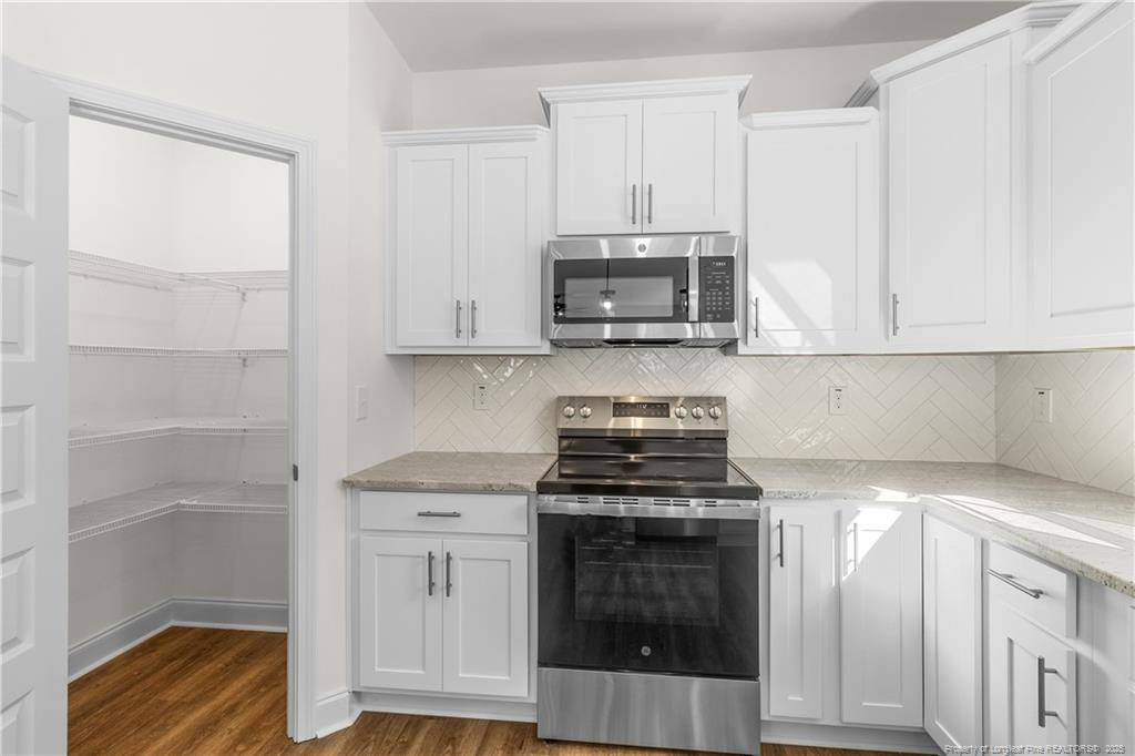 property viewer photo 7