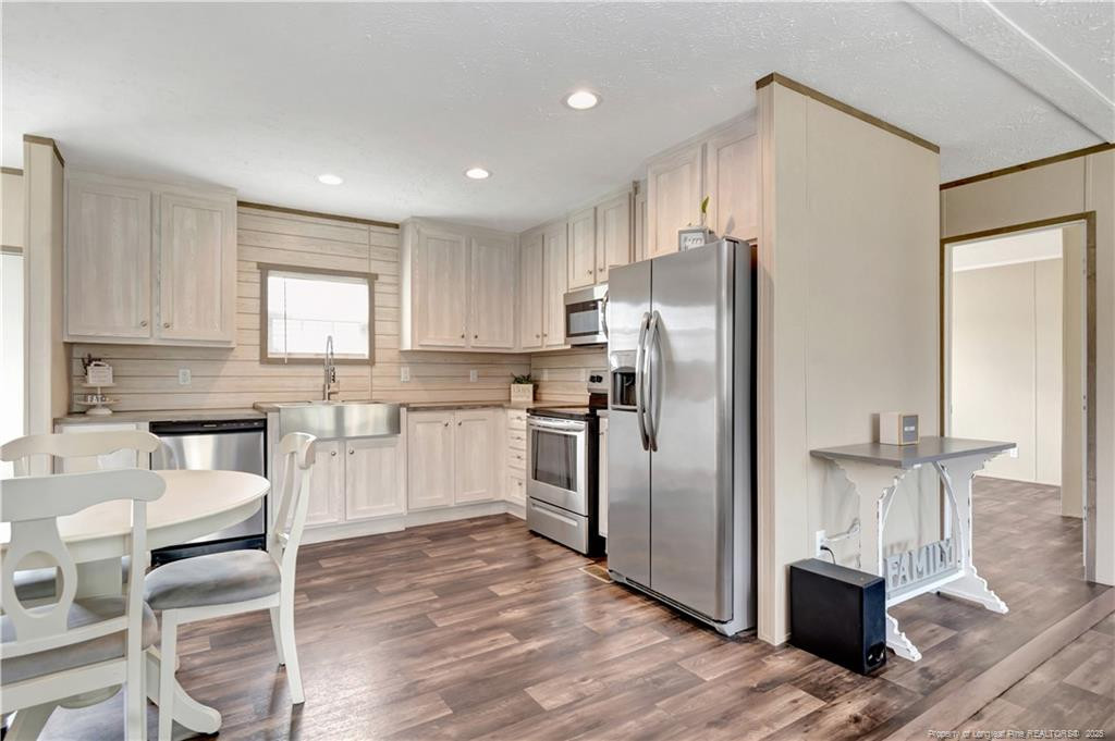 property viewer photo 12