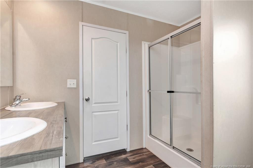 property viewer photo 20