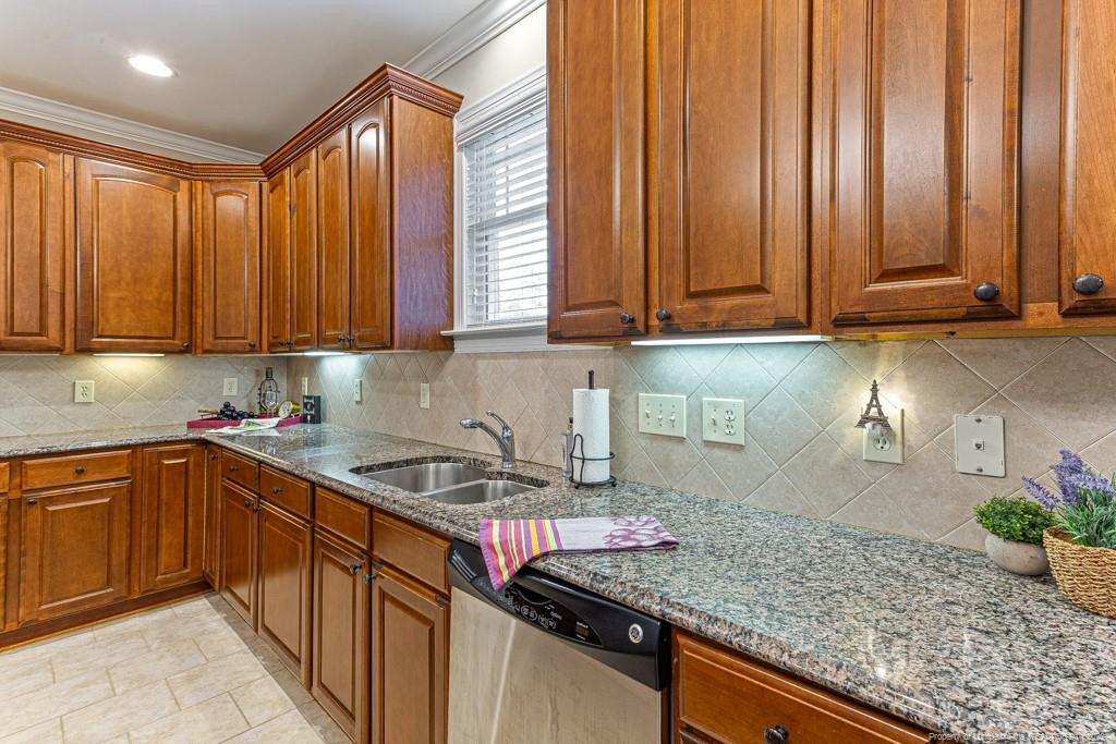 property viewer photo 18