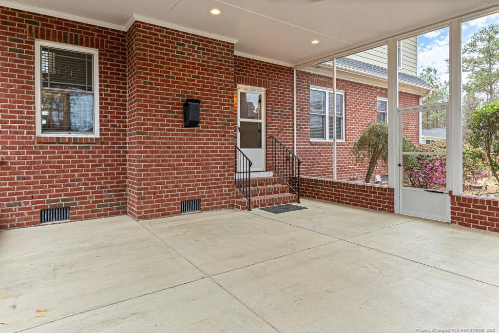 property viewer photo 42