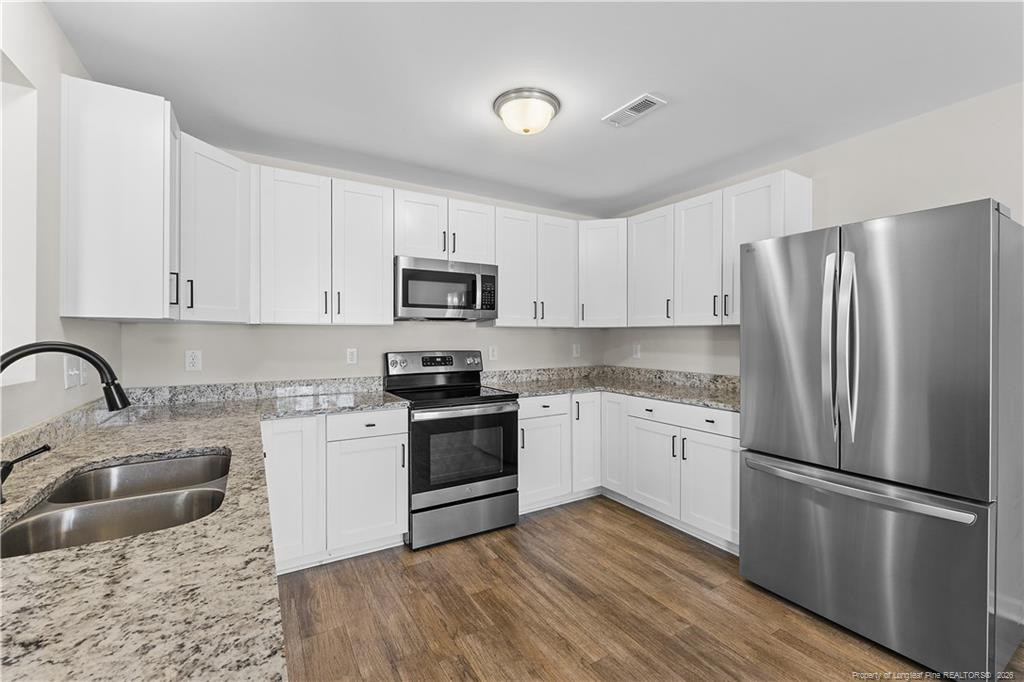 property viewer photo 9